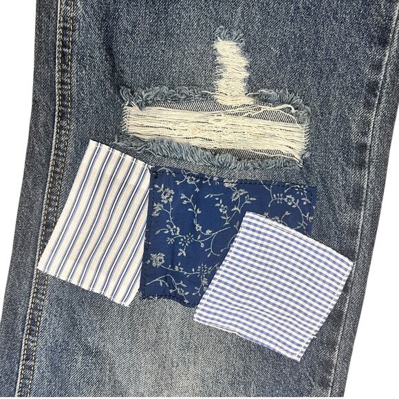 YMI Low Rise Patchwork Distressed Jeans Loose Fit NWT Medium Wash - Picture 7 of 10
